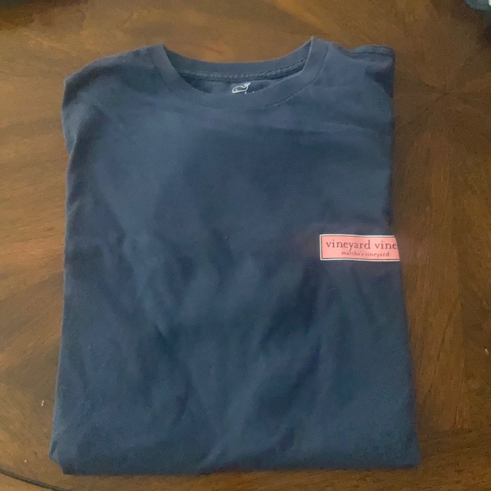 Vineyard vines tshirt